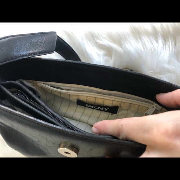 DKNY black purse - Picture 7 of 8